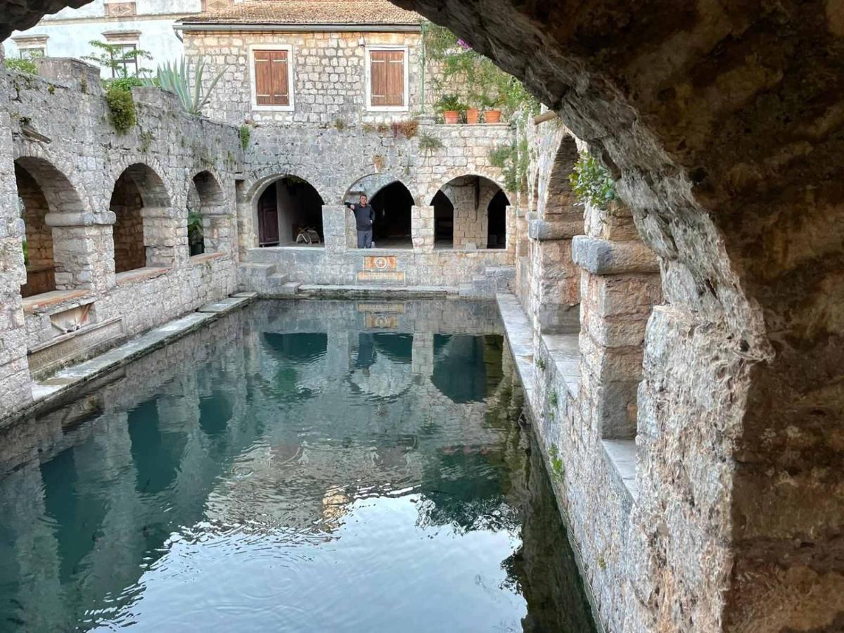 Apartman Tudor Stari Grad  Esterno foto
